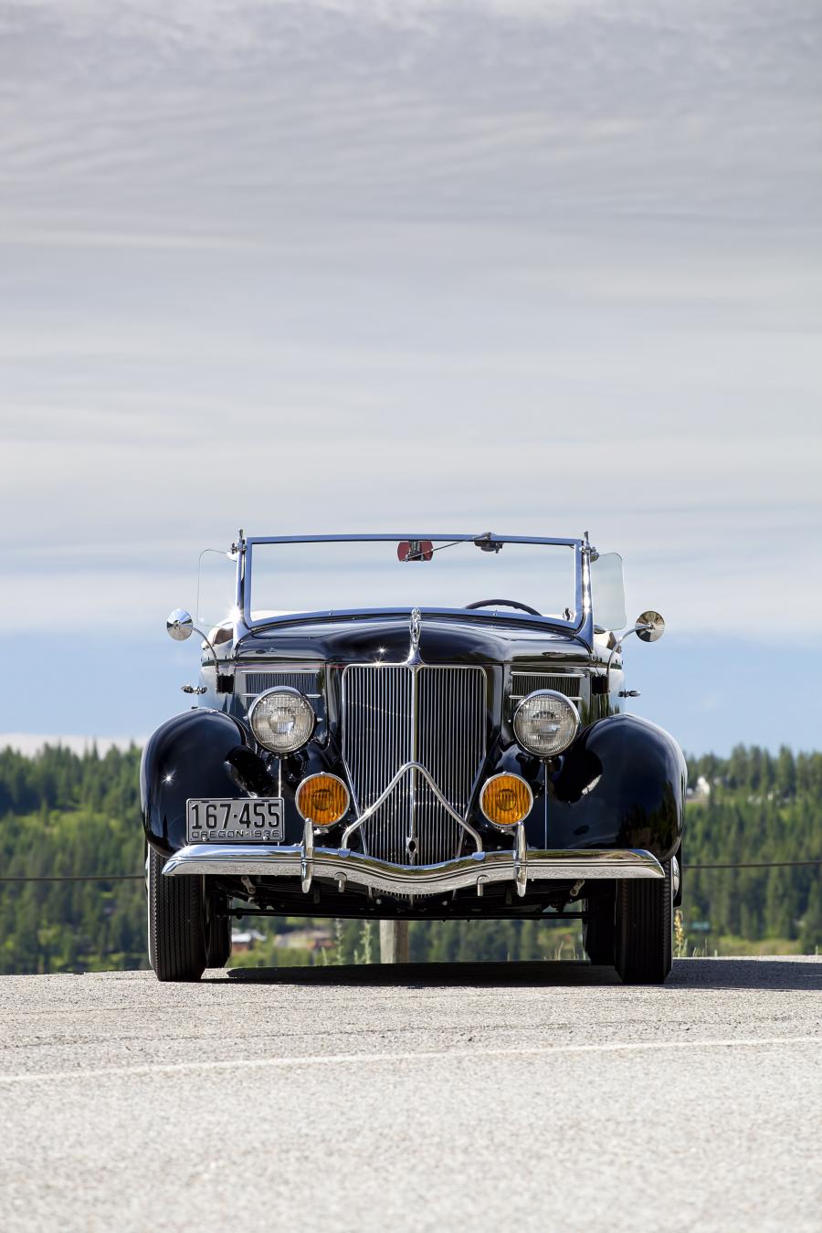  Ford DeLuxe Roadster 1936 года  (фото 17 из 23)
